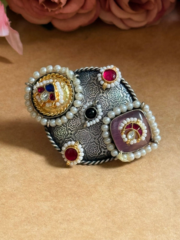 A-adjustable Kundan ring image 0