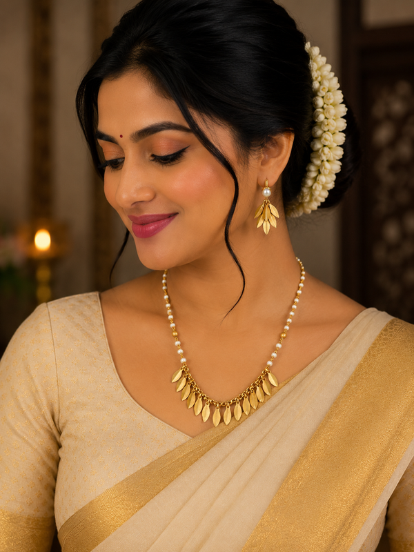 A-delicate necklace image 0