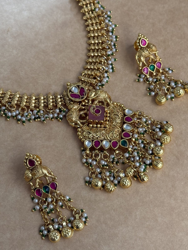 Pachi Kundan choker image 0