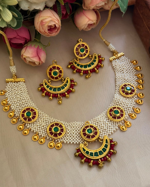 A-necklace image 0