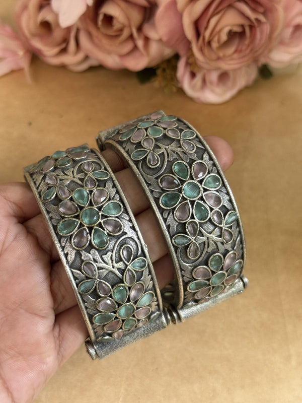 MINT KADA PAIR image 0