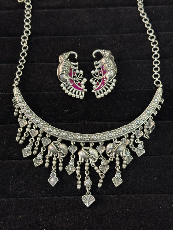 A-elephant necklace image 0