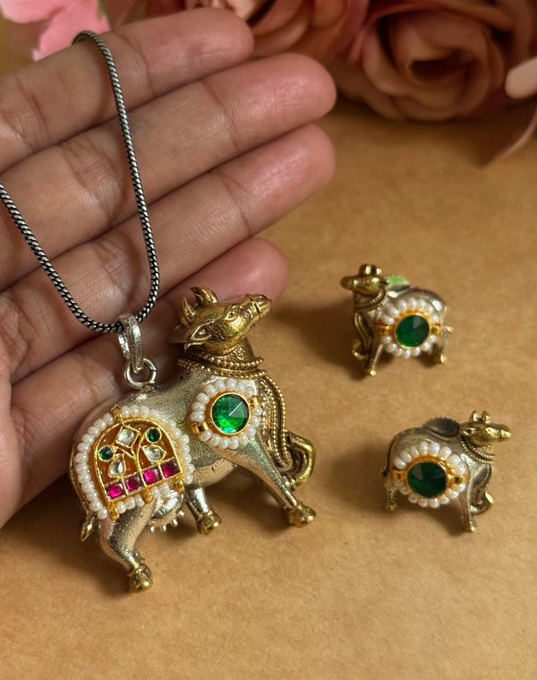 Kundan cow long necklace image 0