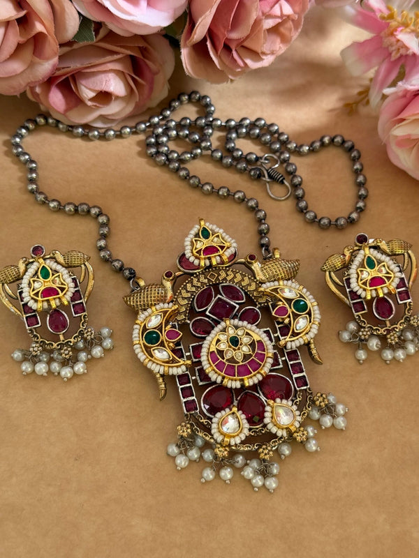 HEENA PACHI KUNDAN NECKLACE image 0