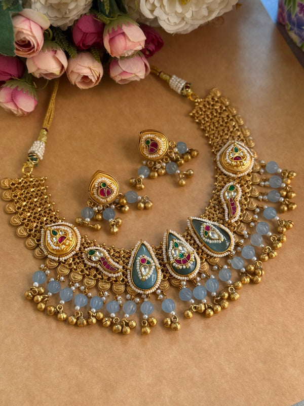 Necklace image 0