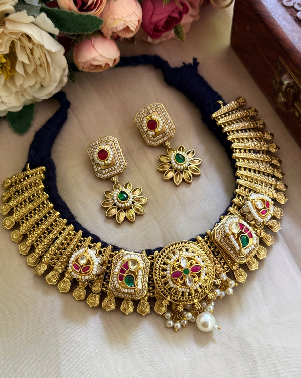 A-pachi Kundan necklace image 0