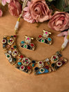 necklace image 0
