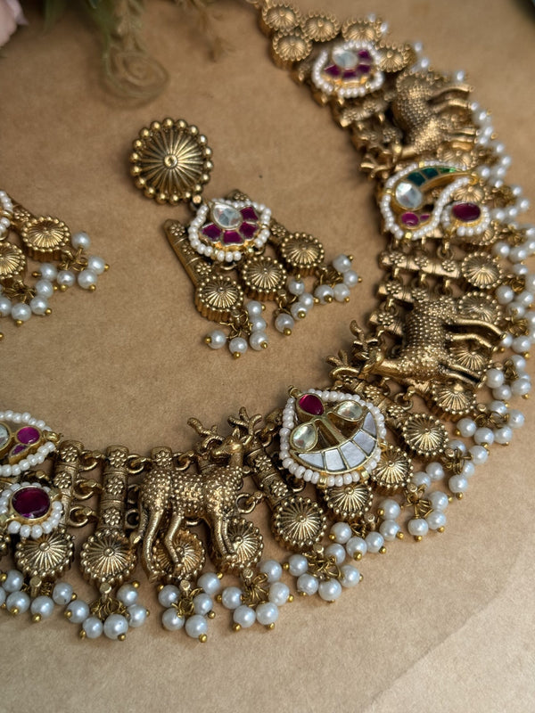 deer statement necklace image 0
