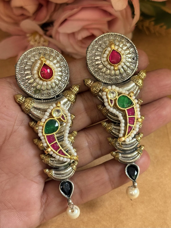 Kundan earrings image 0