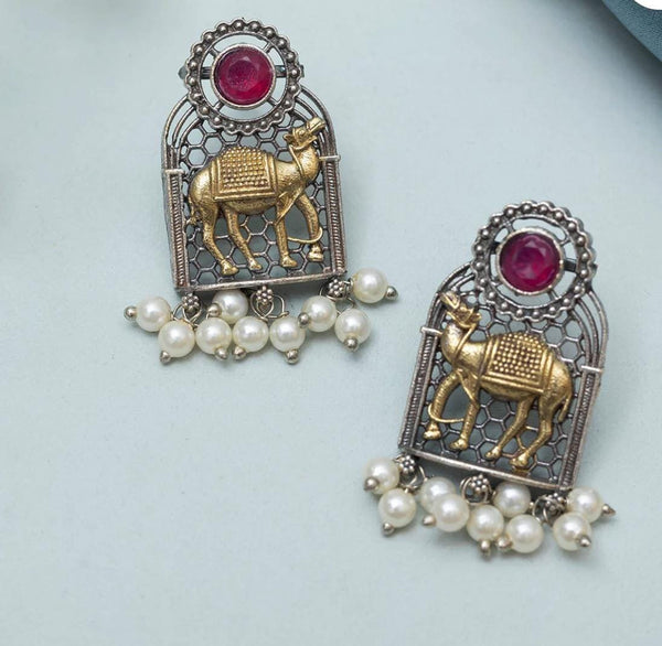 DUALTONE CAMEL EARINGS image 0