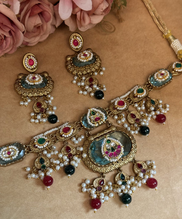 statement necklace image 1