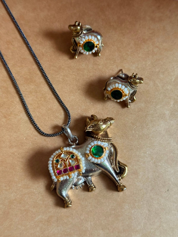 Kundan cow long necklace image 2