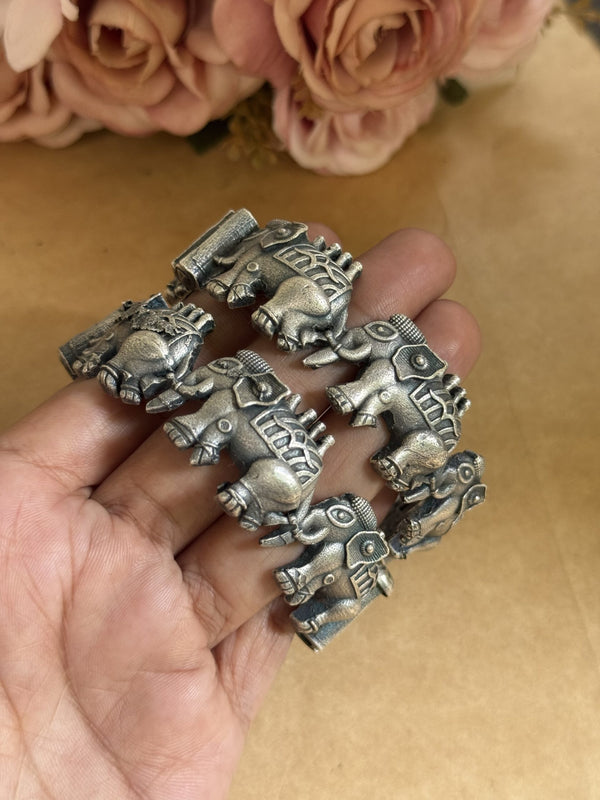 ERAVAT KADA PAIR image 0