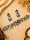 Hasti choker