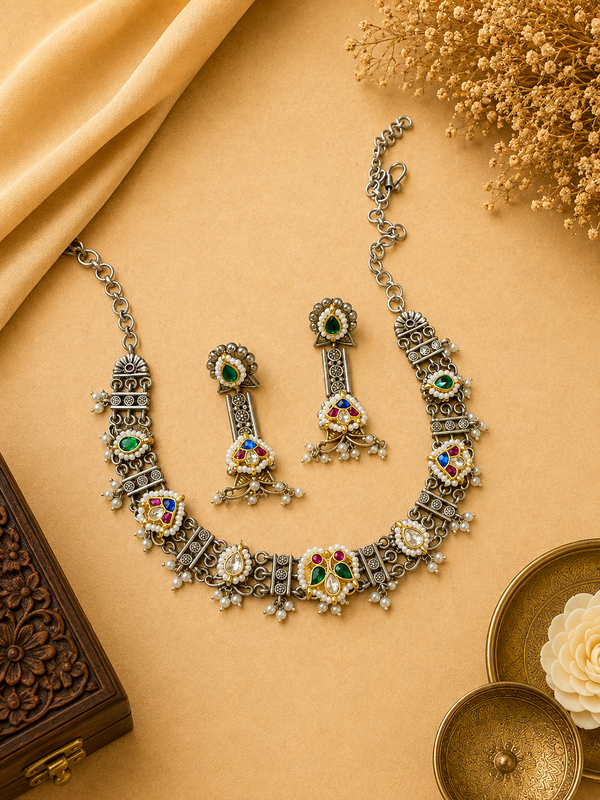 Falak necklace