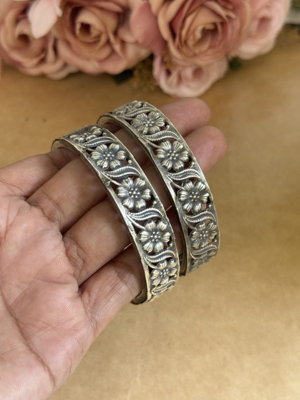 PHOOL KADA PAIR image 0