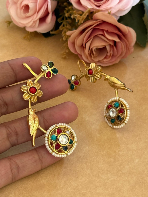 GOLDEN BIRD EARCUFF image 0