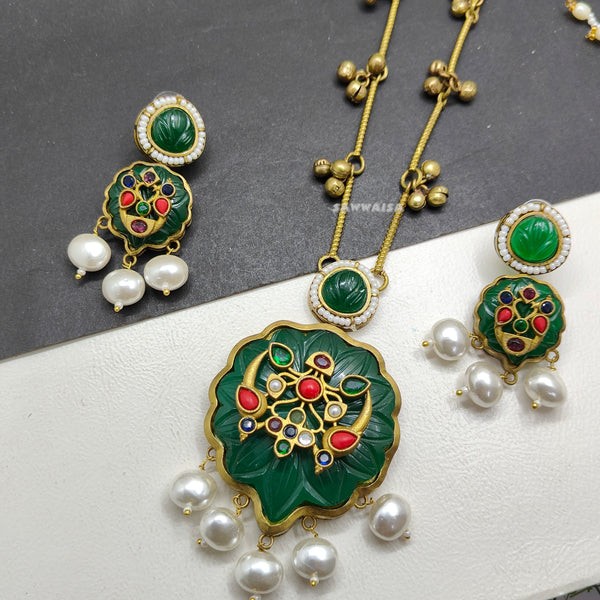 RAJWADI SET WITH EARINGS(palasa) image 0
