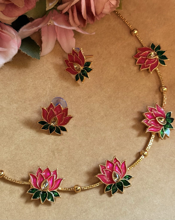 lotus choker image 0
