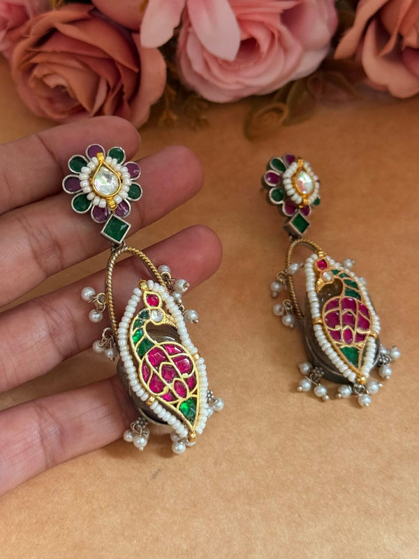 Kundan peacock earrings image 1