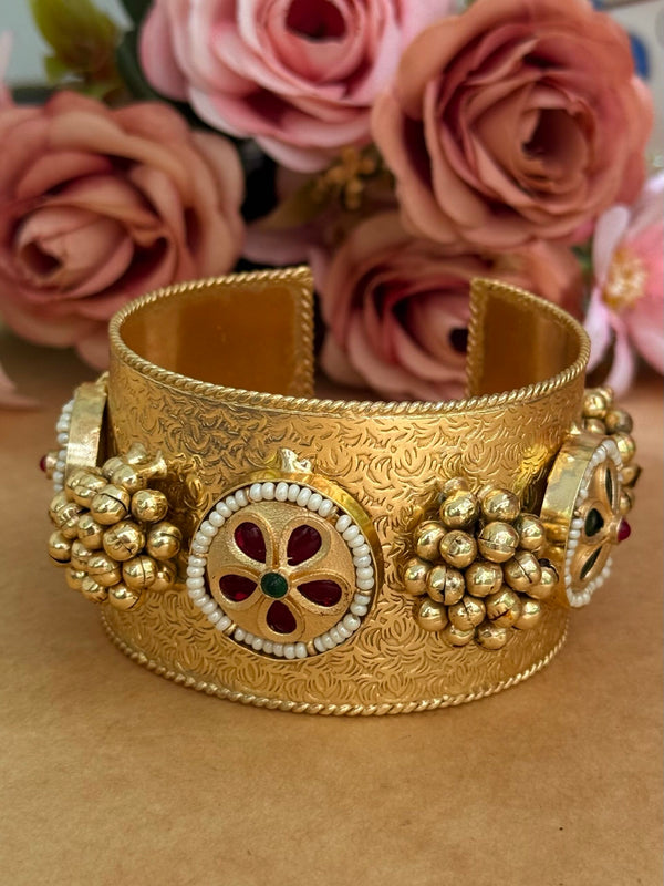 A-BUBBLE KUNDAN KADA image 1