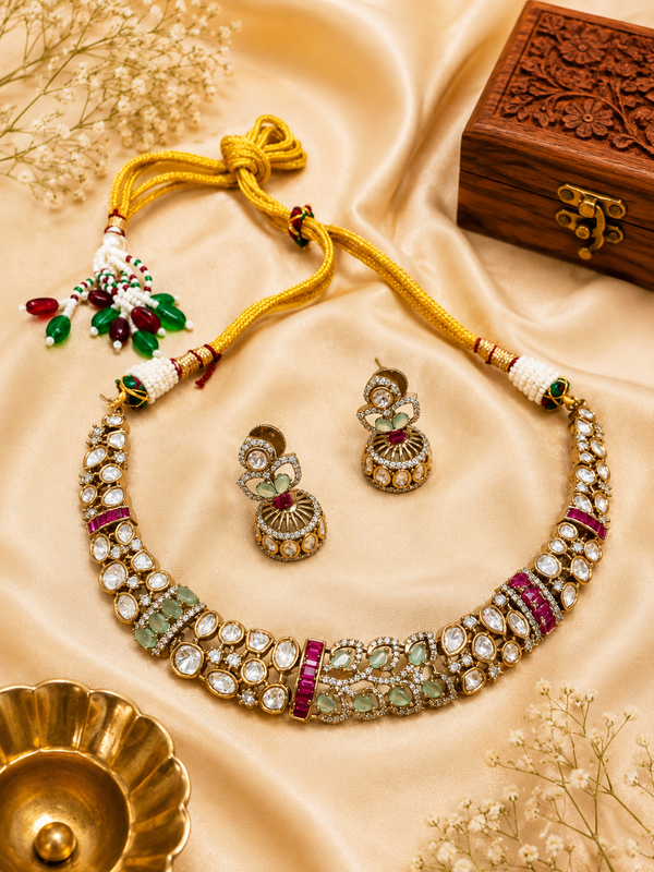 Statement necklace
