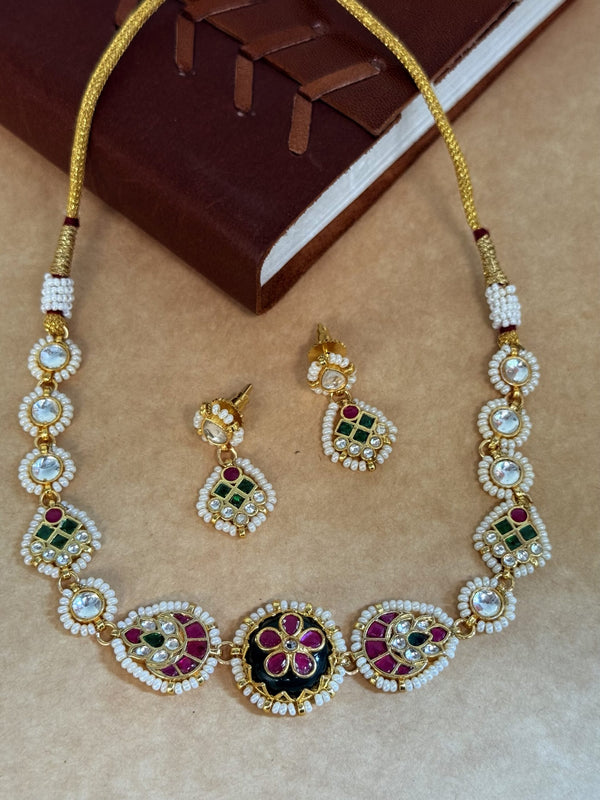 Choker image 1