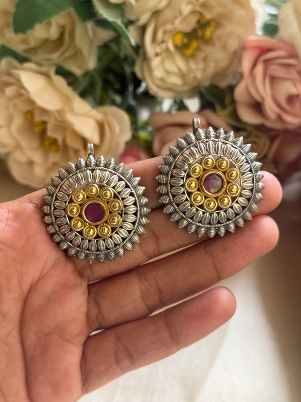 Ear cuff