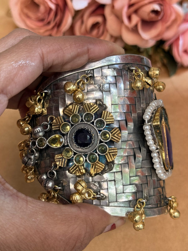A-adjustable kada image 1