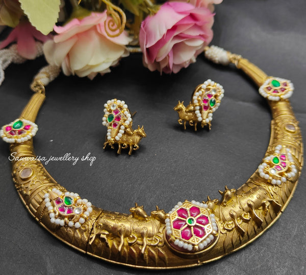 SUNHERI NECKLACE image 0