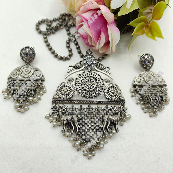 HARAN LONG NECKLACE image 0