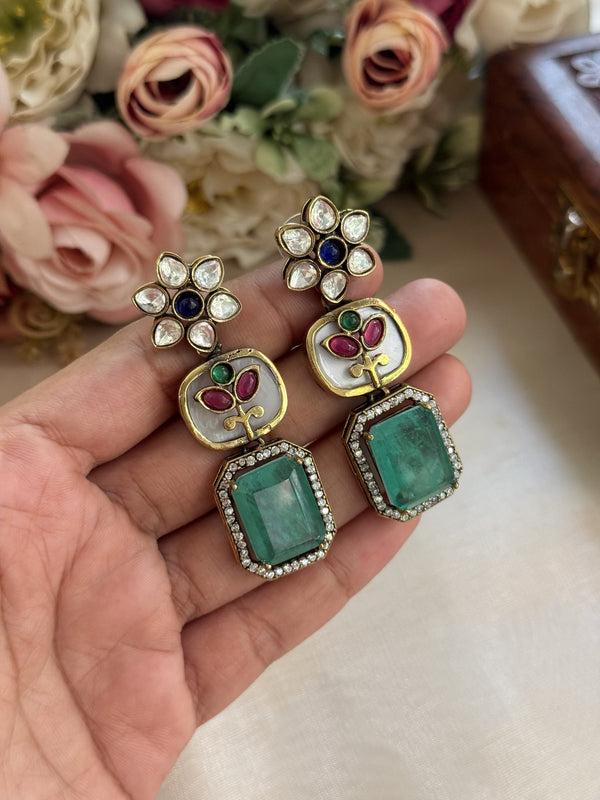 Regal Glow Earrings image 0