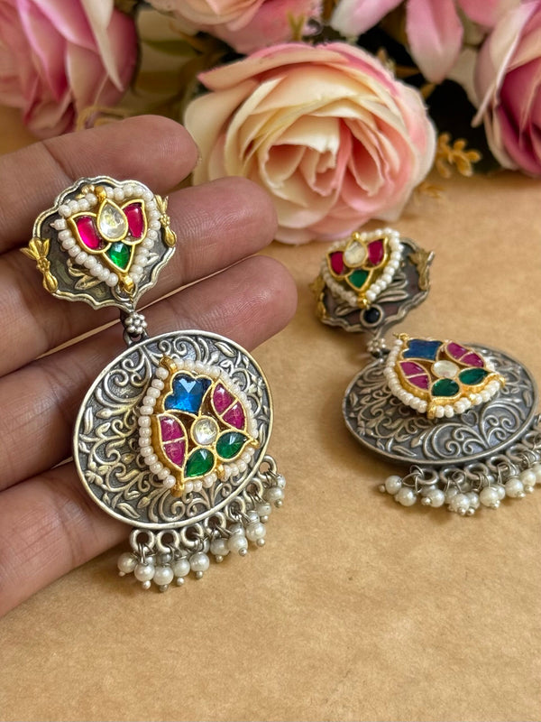 NISHI PACHI KUNDAN EARINGS image 0
