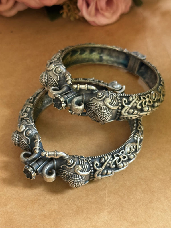 HATHI KADA PAIR image 0