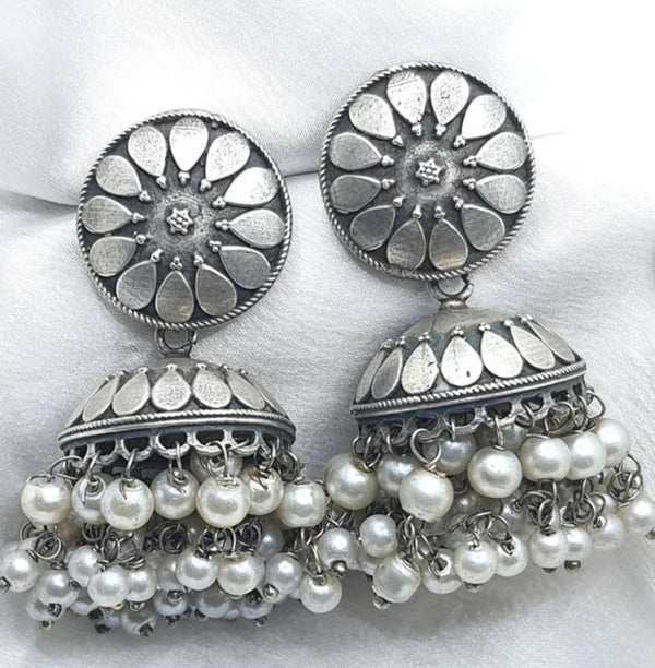 SAFED ISHQ EARINGS image 0