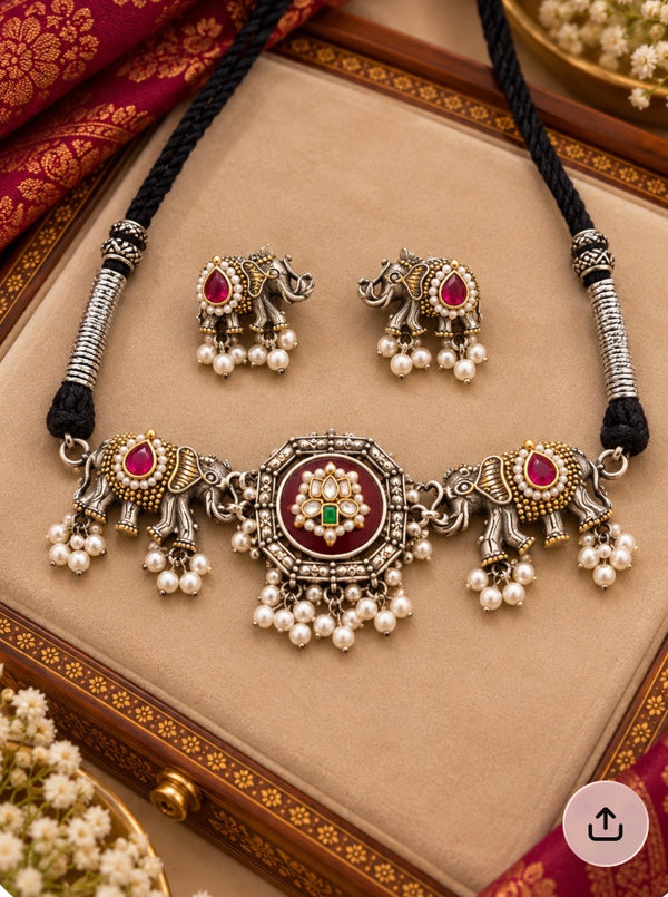 Elephant choker
