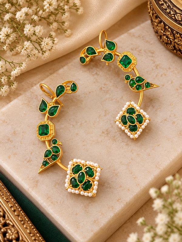 Pakhi ear cuff