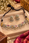 Kundan choker