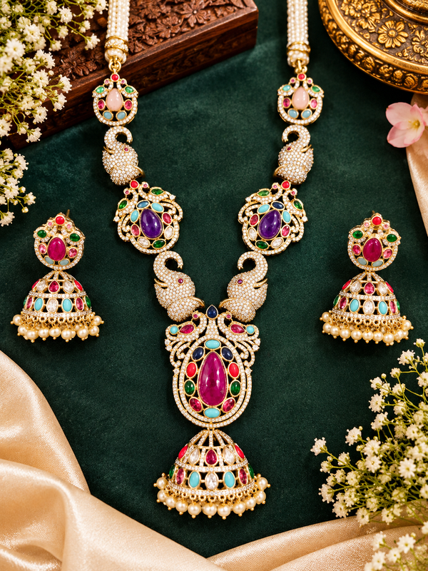 Statement necklace