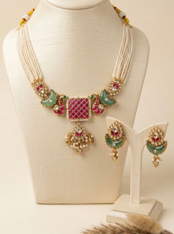 Premium necklace