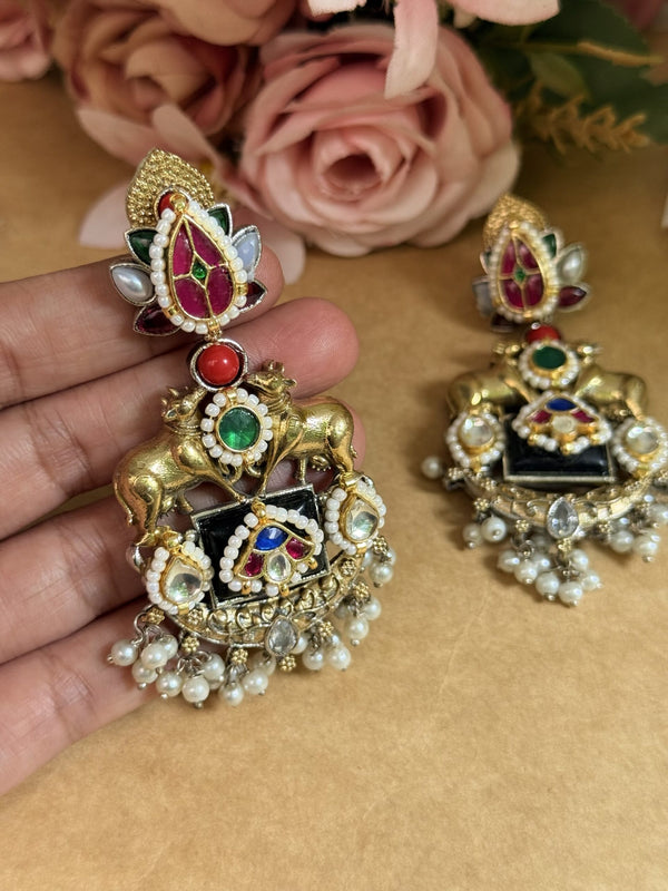 Kundancow earrings image 0
