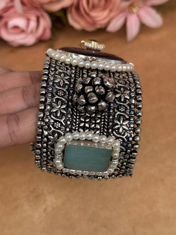 A-adjustable kada image 1