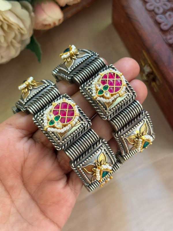 Kundan Kada pair image 0