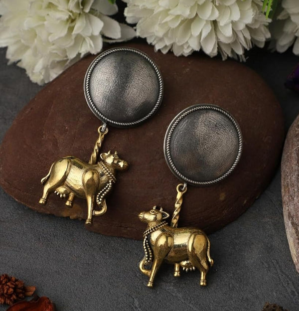 NANDI STATUS EARINGS image 1