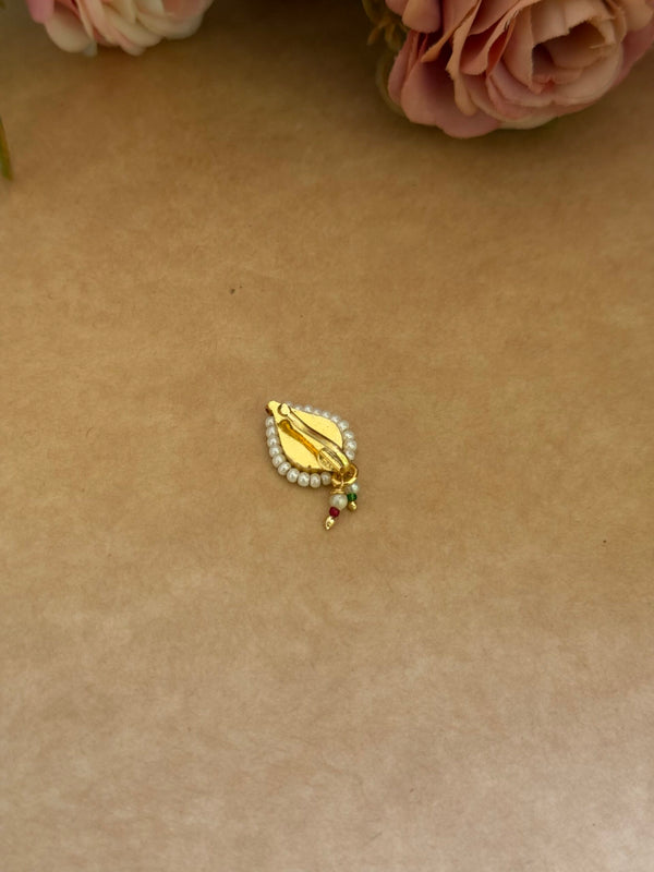 Kundan nose pin image 1