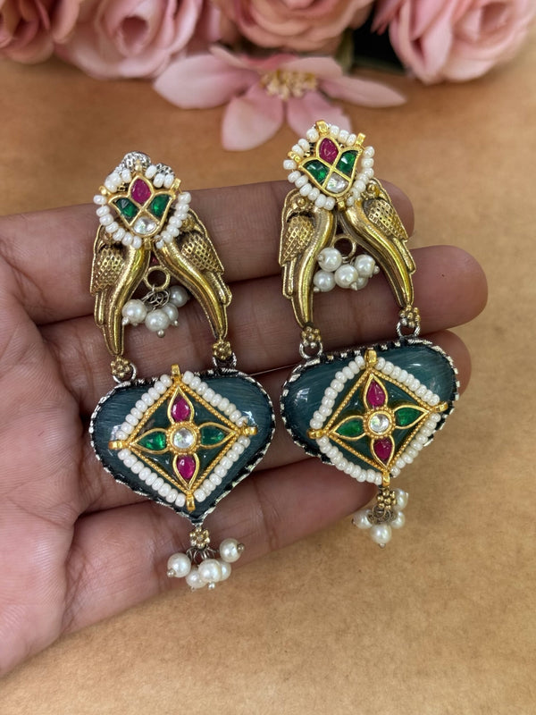 Kundan earrings image 0