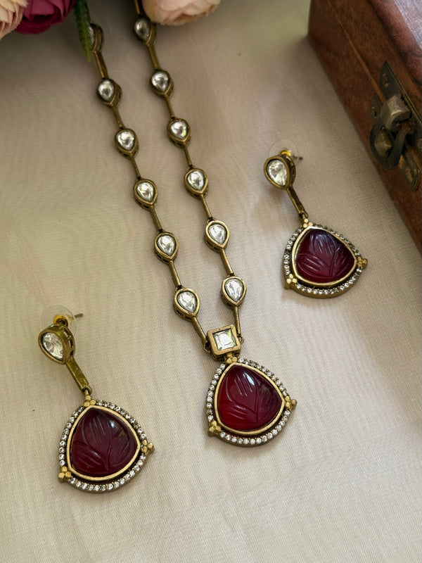 A-statement necklace image 0