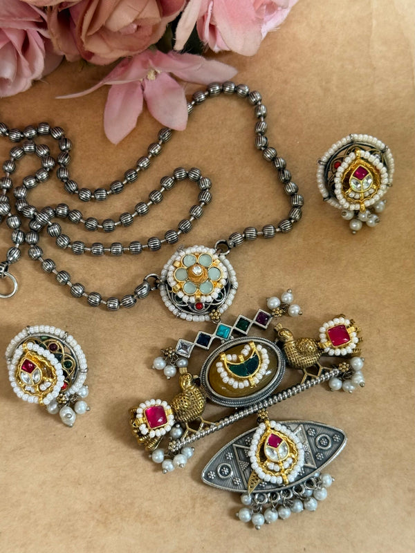 Kundan long necklace image 0