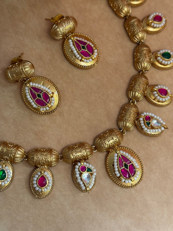 Kundan necklace image 0
