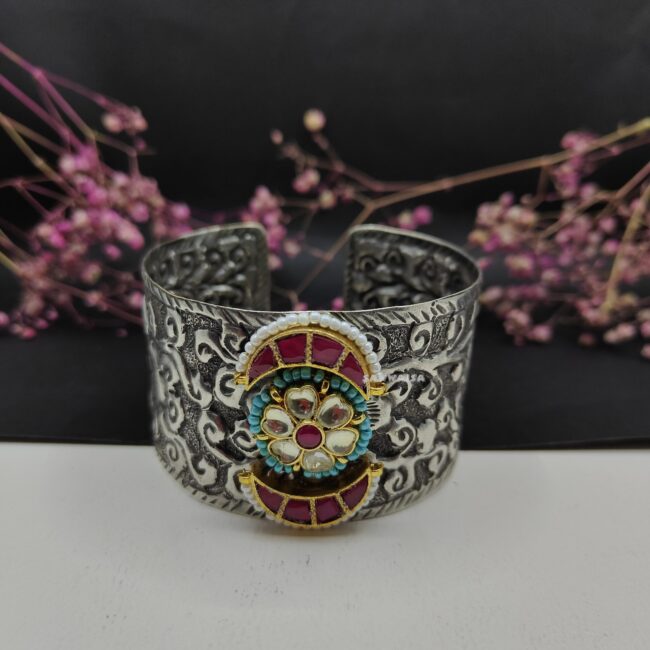 KUNDAN HAND CUFF
